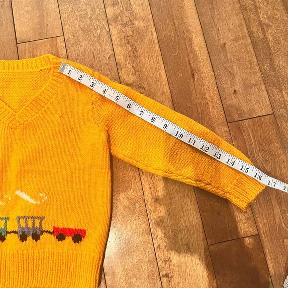 Vintage handmade Yellow Knit Sweater with Train Design - Picture 10 of 11